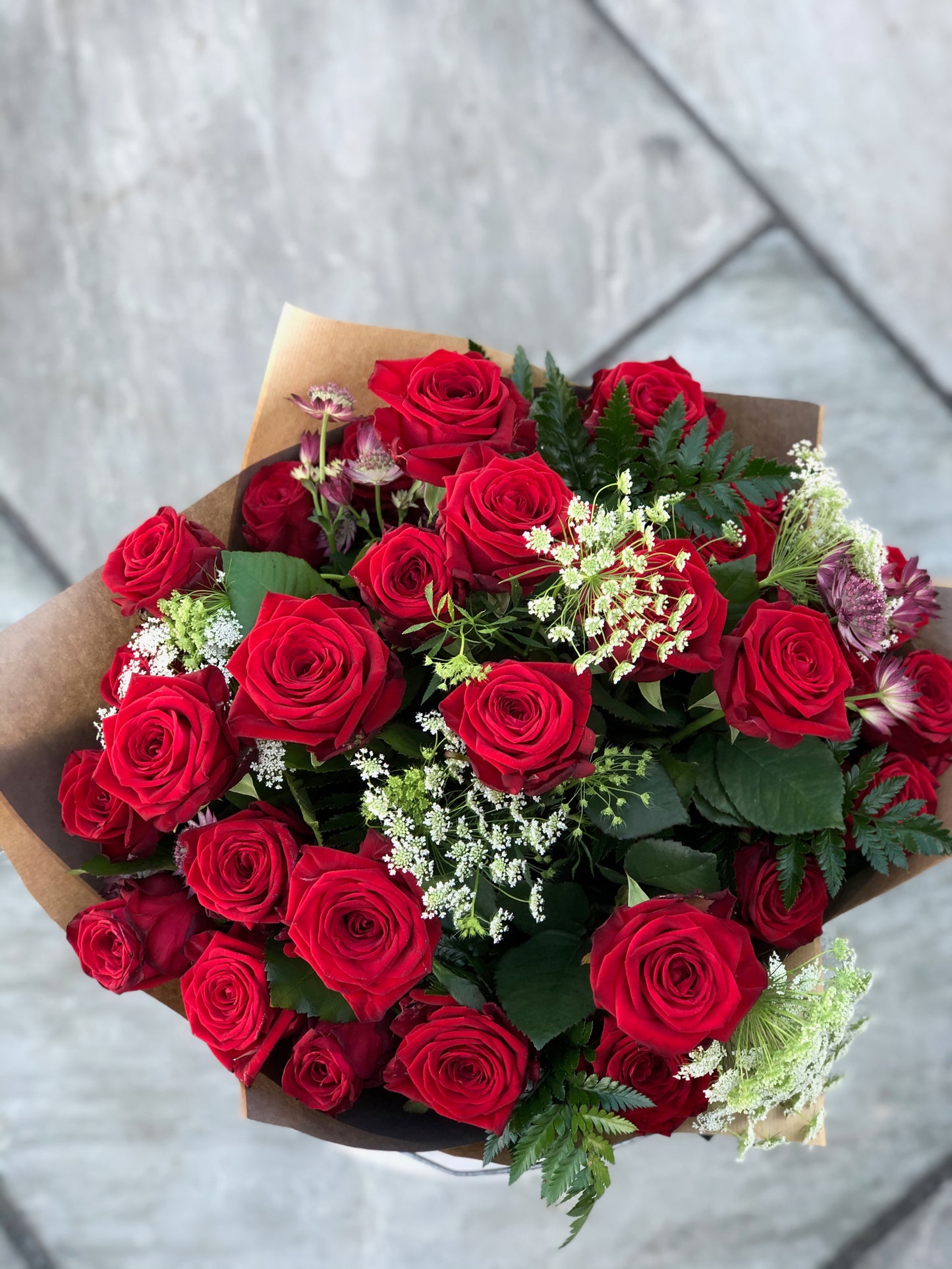 Deluxe Red Roses Bouquet