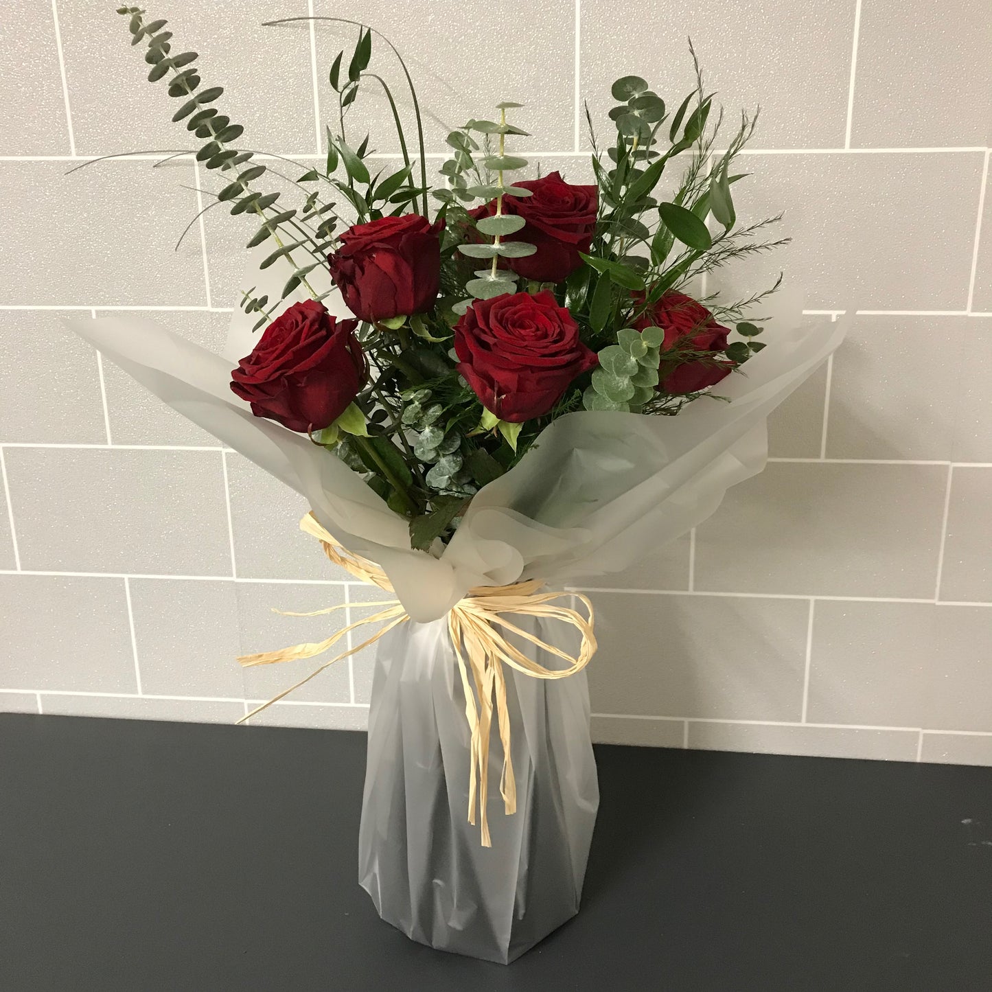6 Red Roses Bouquet