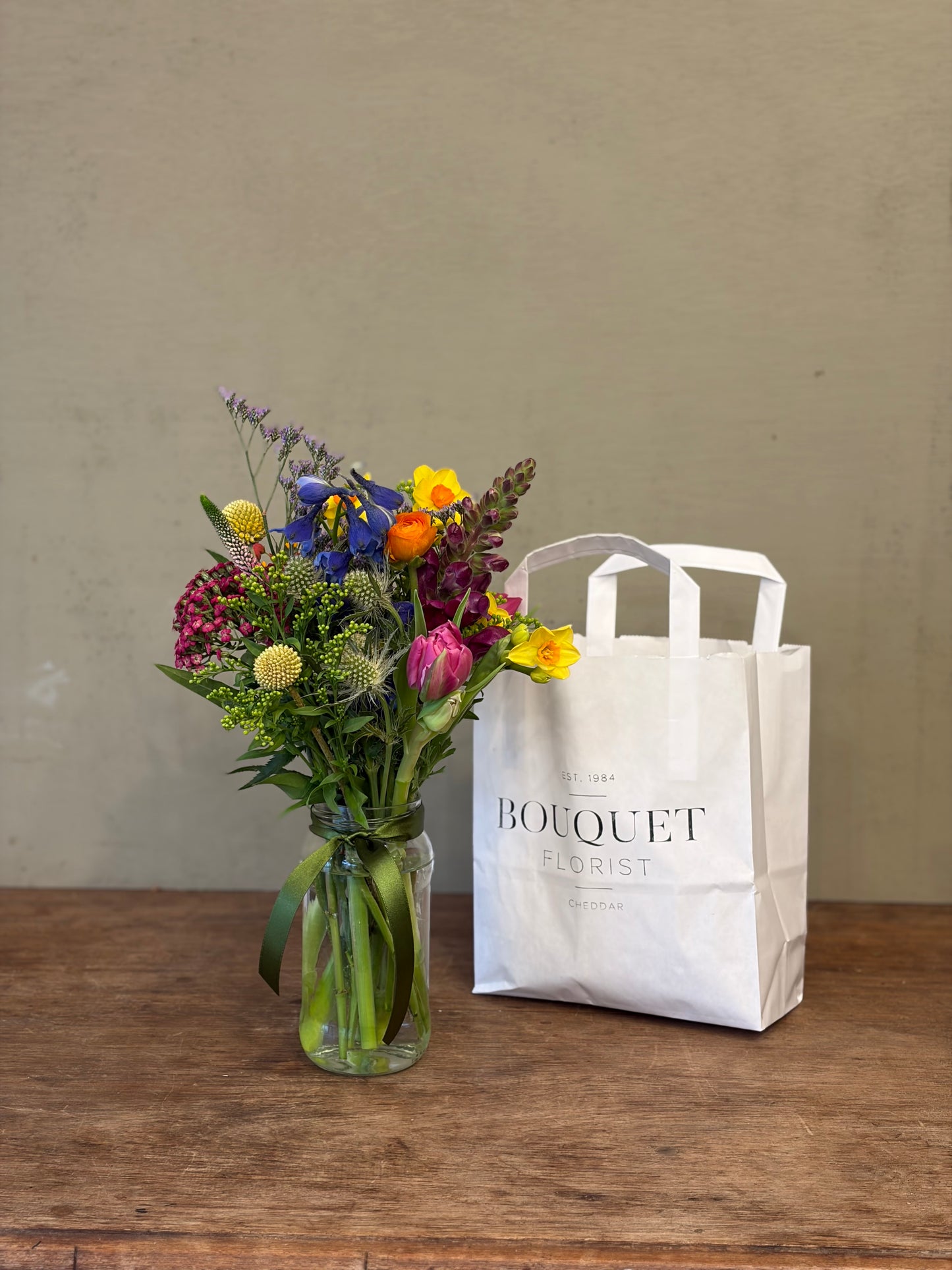 Colourful Jar Posy in Bag (£20 / £25)